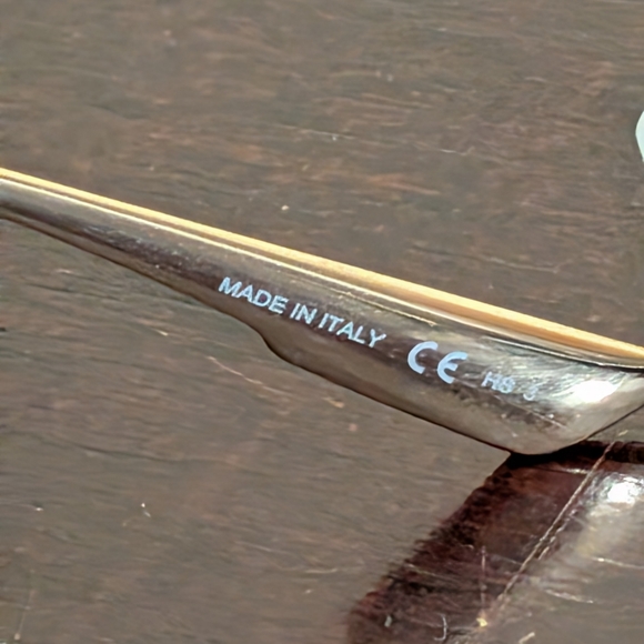 Dior Gold and Black Sunglasses - Picture 6 of 8